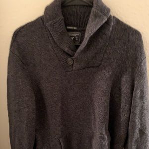 American Eagle turtle neck sweater